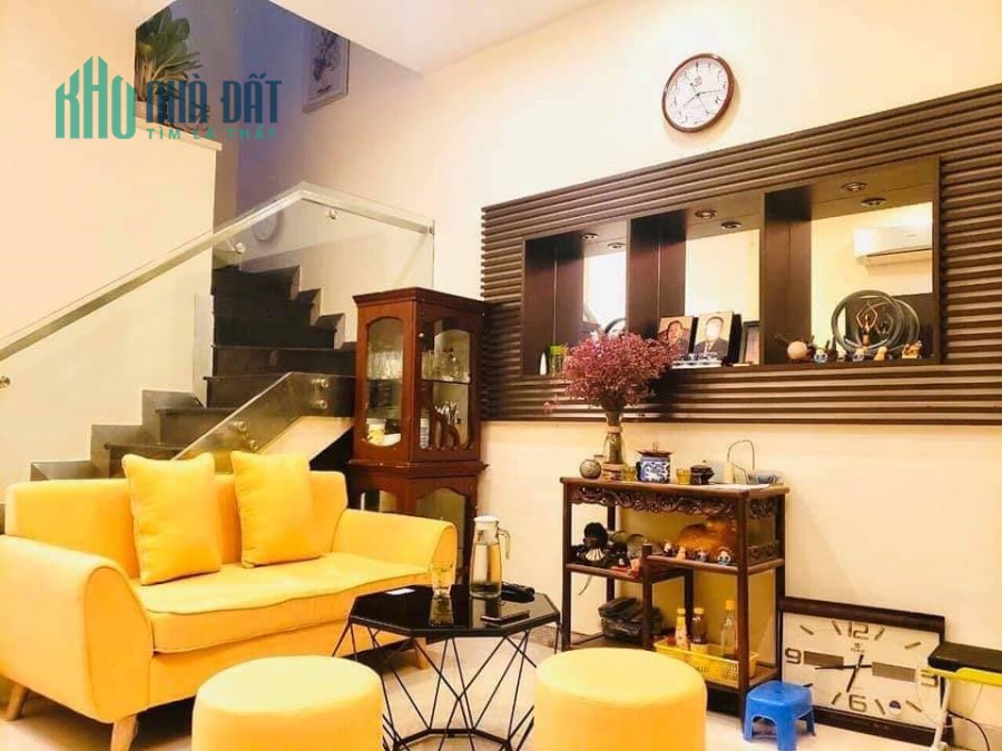 Vợ chồng chia tay bán gấp 54m2, 5 tầng, Trần Hữu Trang giá 5 tỷ 9