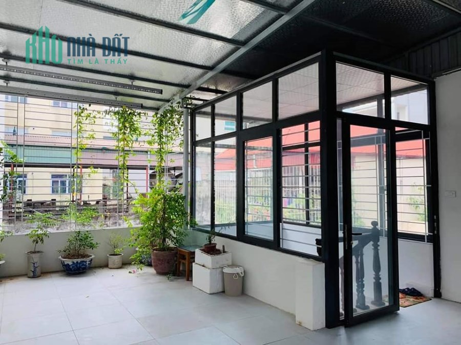 Bán nhà phố Xã Đàn, 73m2, 4T, 5.55 tỷ. 20m ra Phố Xã Đàn.