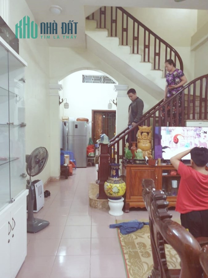 PHÂN LÔ- Ô TÔ ĐỖ CỬA - 2 THOÁNG – TÔ HIỆU- NGUYỄN TRÃI- HÀ ĐÔNG