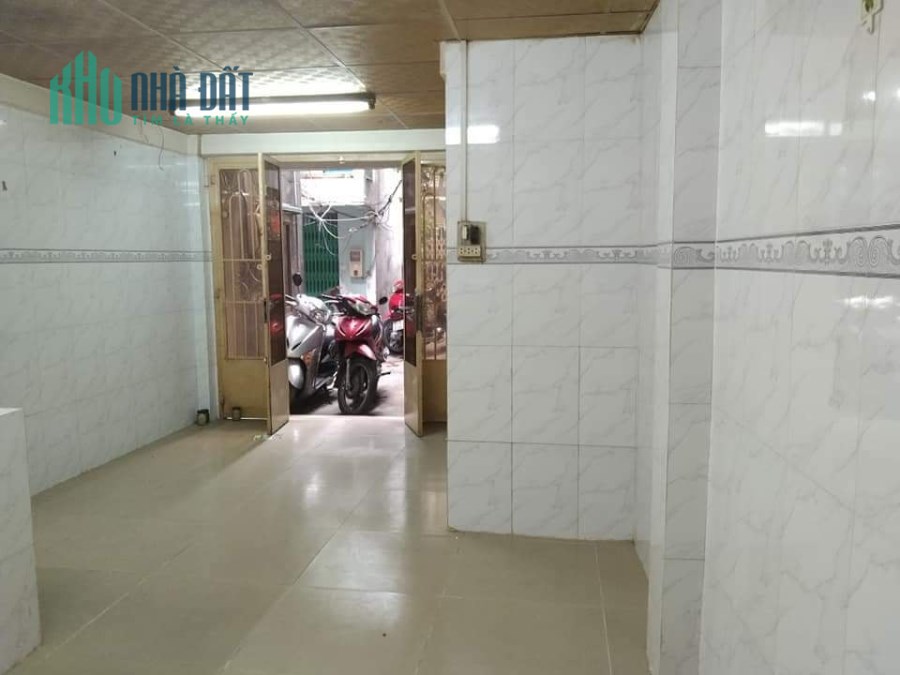Bán Nhà 24m2 2tầng chưa đến 2tỷ Lạc Long Quân Q11