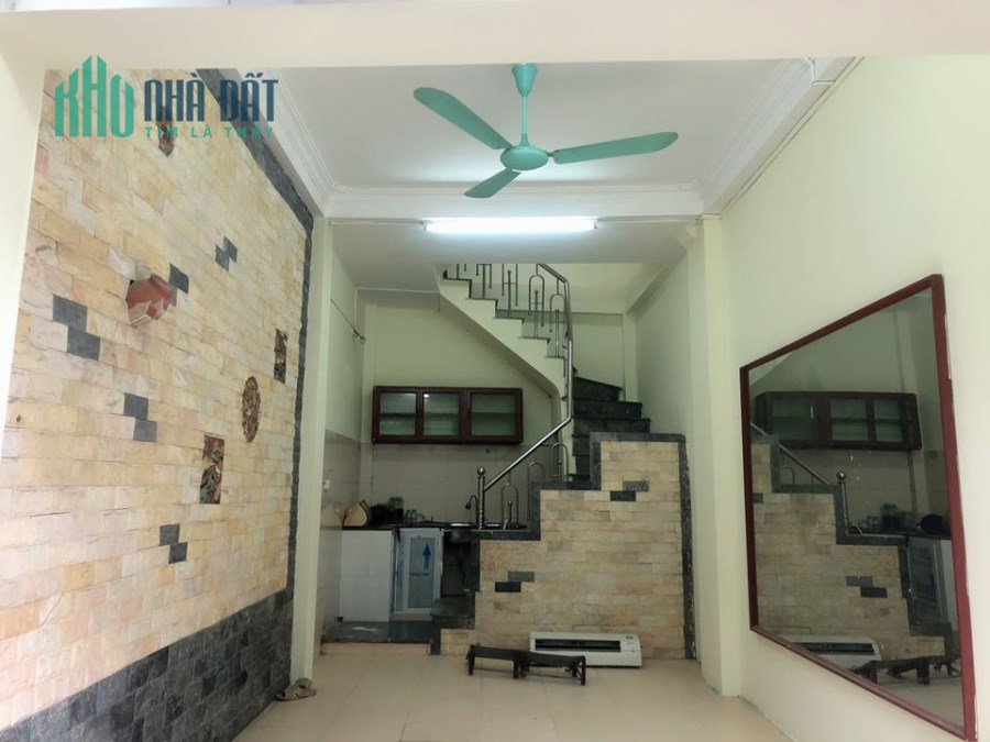 Bán nhà Tân Mai, Kinh Doanh, ngõ rộng, 34mx4T, 3.45 tỷ.