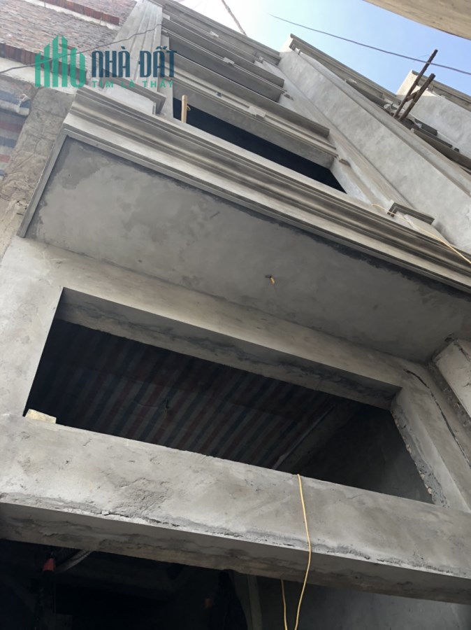 Bán nhà mới ngõ ô tô rộng nhỉnh 2.1 tỷ  Hữu Lê Hữu Hòa.