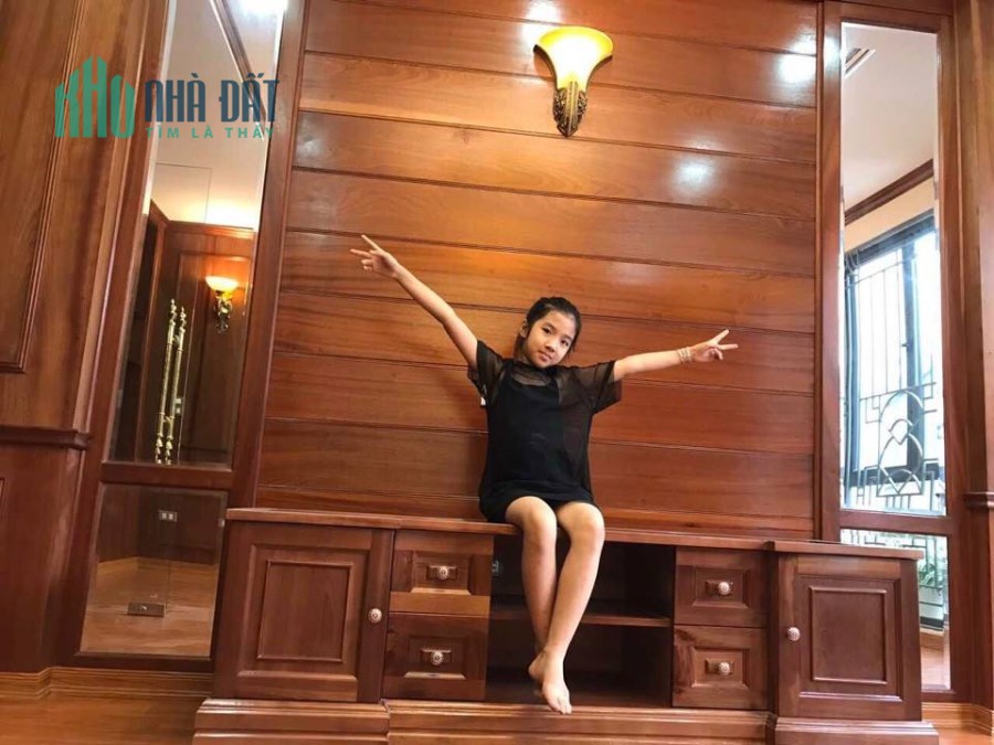 Chính chủ cần bán nhà mặt phố vĩnh phúc ,quận ba đình DT 80 M2 X 7 T GIÁ 16 TỶ