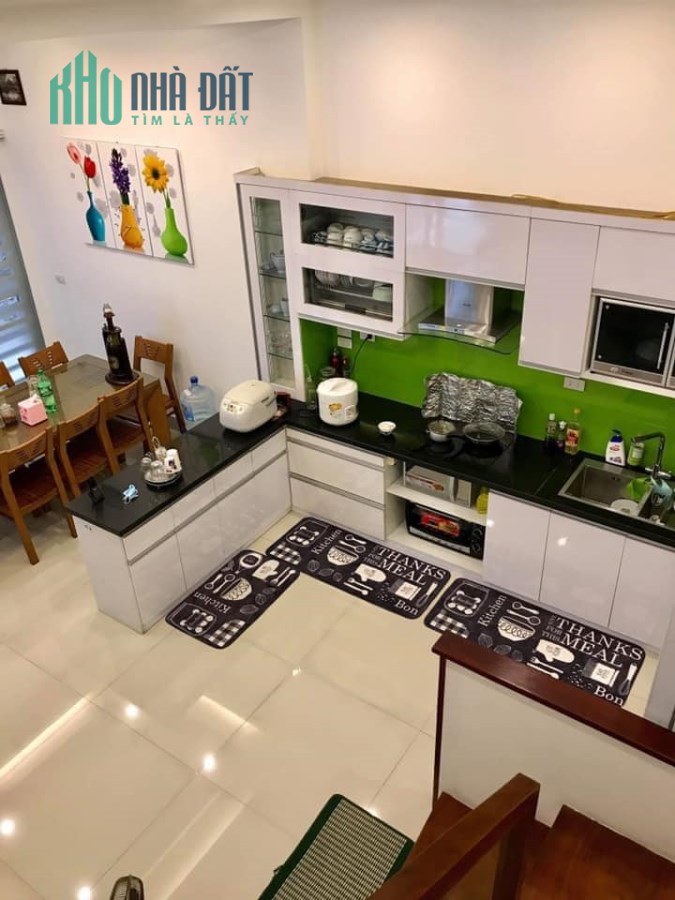 Bán nhà phân lô ô tô Phố Trung Kính, Quận Cầu Giấy, 51m2x4t, 4.3tỷ, TL