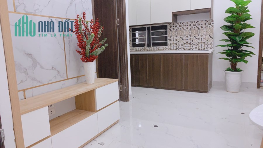 Chính chủ bán ccmn Bạch Mai 35-50m2/700tr full nội thất, sổ hồng