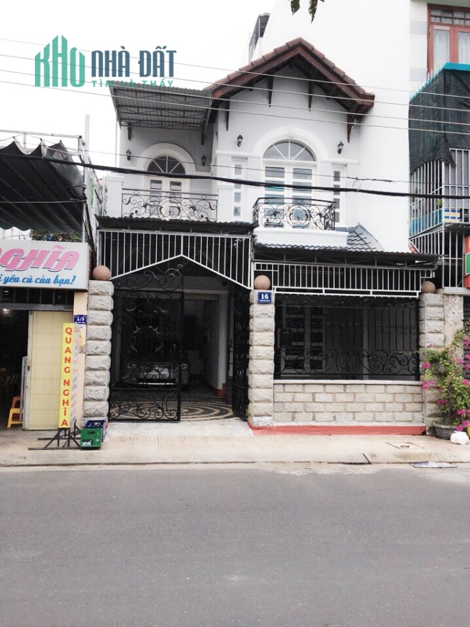 CHO THUÊ NHÀ NGUYÊN CĂN MẶT TIỀN TRUNG TÂM NHA TRANG. LH: 0987.427.888