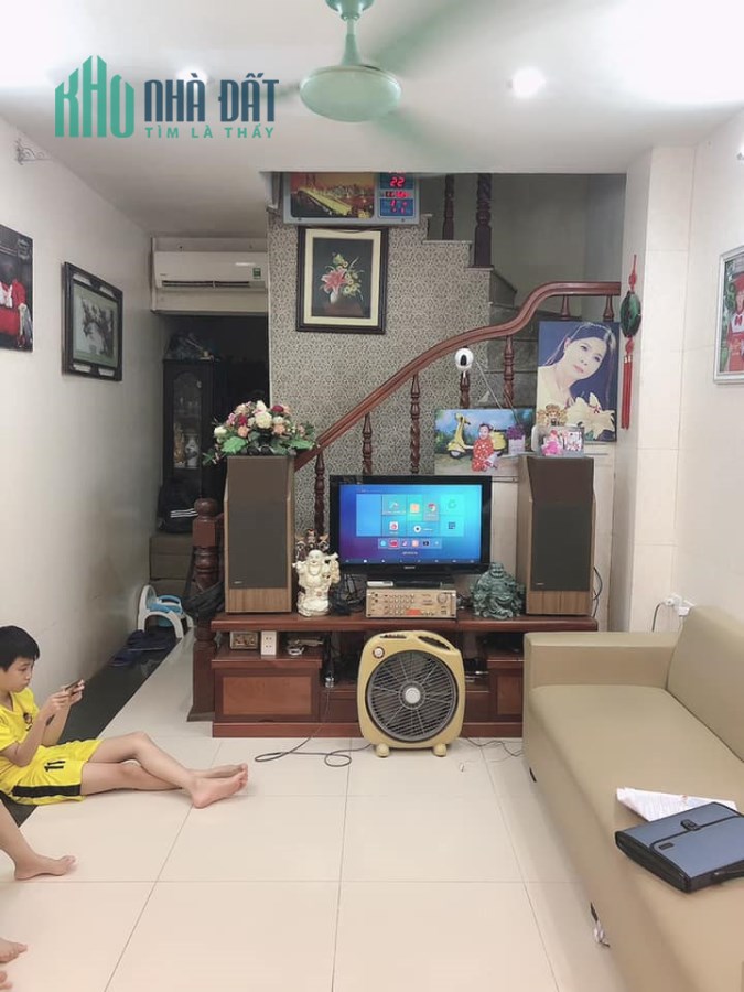 BÁN NHÀ PHỐ HỒNG MAI, HAI BÀ TRƯNG, PHÂN LÔ, Ô TÔ ĐỖ, 35M, 4 TẦNG, 3 TỶ 9. LH 0945262238