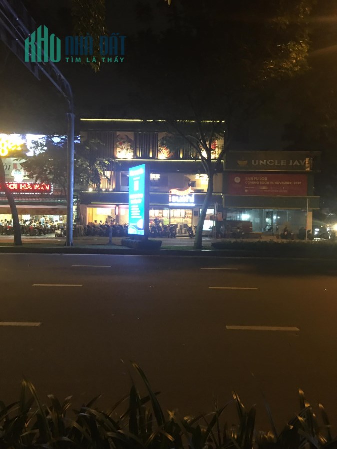 Mặt tiền kinh doanh đỉnh khu VIP sân Bay, 250m2 8 tầng, chỉ còn 48 tỷ