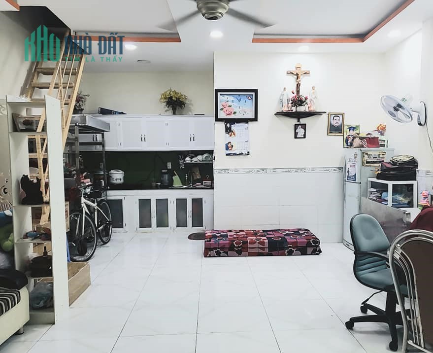 BÁN GẤP NHÀ THÀNH MỸ, TÂN BÌNH CÁCH MẶT TIỀN 5M - NHÀ 2 TẦNG -39M2- GIÁ CHỈ 4 TỶ.