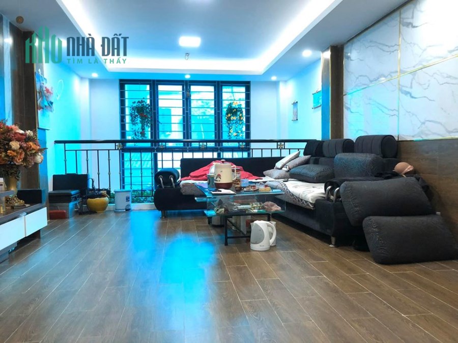 NHÀ ĐẸP NHẤT NGÃ TƯ CỔ NHUẾ, 38M2x5T GIÁ CHỈ 4.2 TỶ_BÃI Ô TÔ CÁCH NHÀ 100M