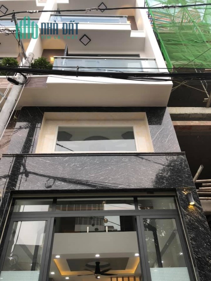 Nhà 3 tháng 2, 40m2, 5 tầng đầy đủ công năng, MẶT TIỀN cách 10m chỉ 7 tỉ 9