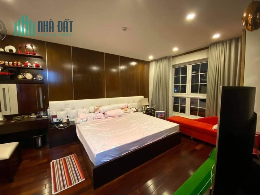 Bán nhà 10 tầng mặt phố Lạc Chính,Ba Đình, view Hồ