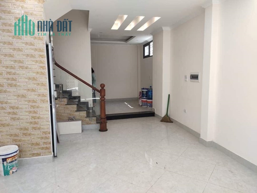 NHÀ LÔ GÓC HOÀNG HOA THÁM, NGÕ Ô TÔ, 55M2 5 TẦNG MT 4.5M GIÁ 5.7 TỶ.