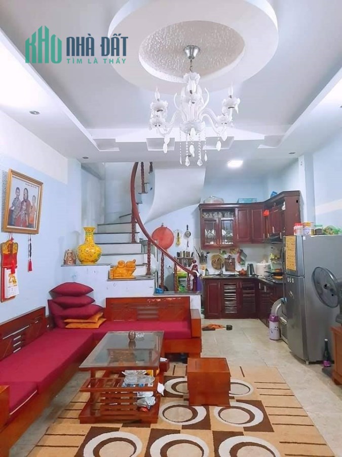 RẺ QUÁ! Nhà NGÕ CHỢ KHÂM THIÊN, Đống Đa, 4 Tầng, 45m2, 3 PN, 3.6 Tỷ,0378671294