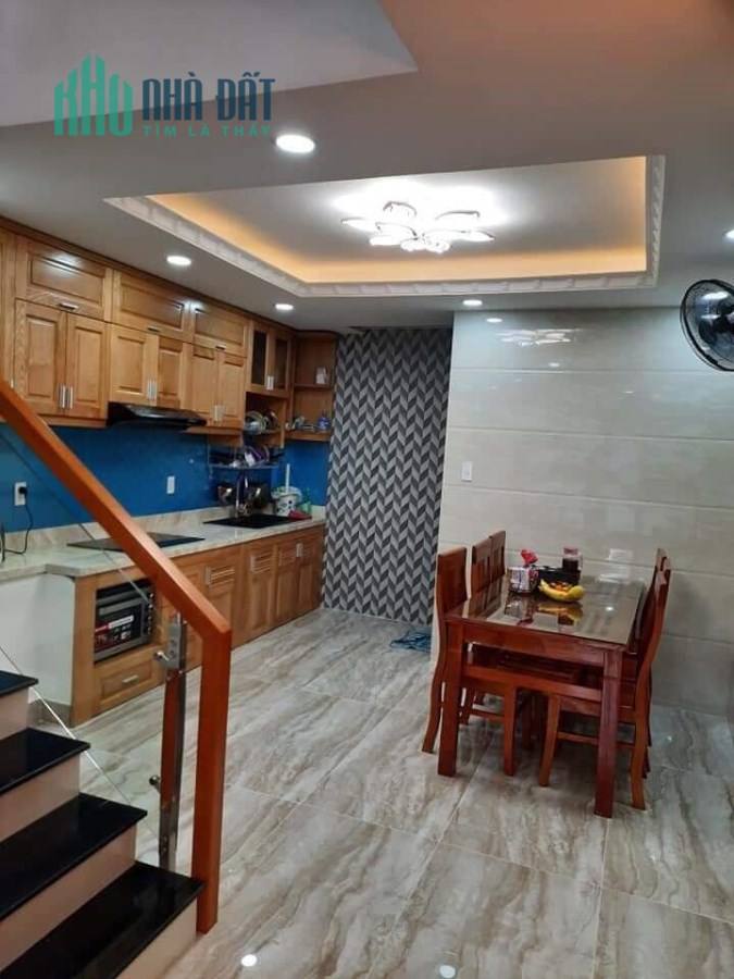 Nhà bán gấp Lê trọng tấn, quận tân phú, mặt tiền hẻm xe hơi, 4 tầng ,chỉ 5 tỷ, TL