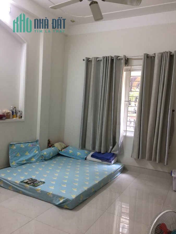 Bán gấp nhà Mặt Tiền Thái Phiên 51m2 4 Tầng Chỉ 8.8tỷ Quận 11
