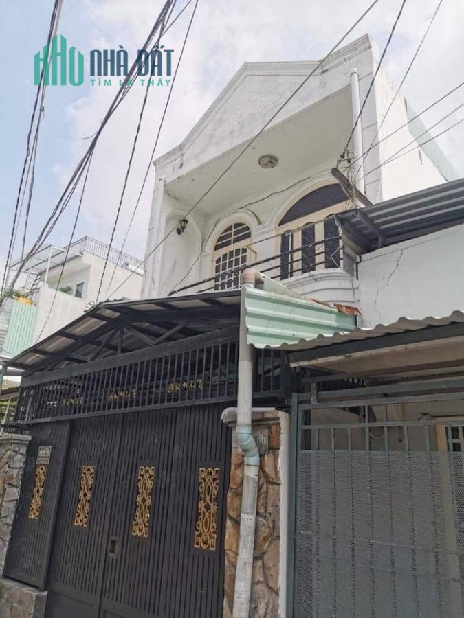 Cần bán nhà gấp mới đẹp, hxh, phường Tân Phú, Quận 7, 63m2, giá 4.9 tỷ.