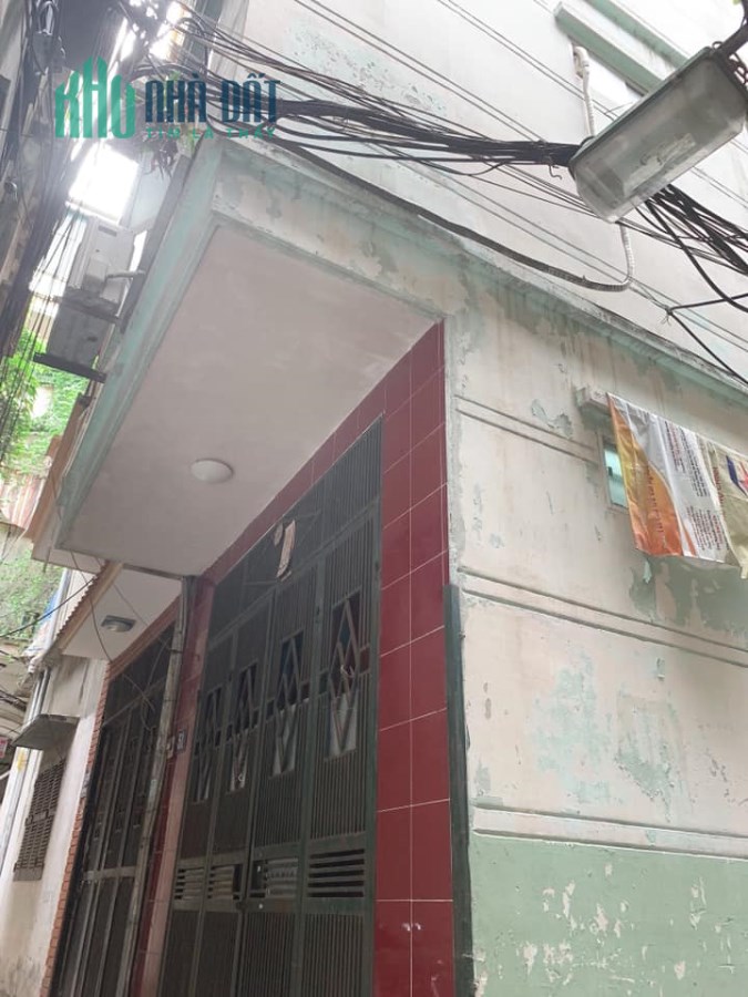 Bán nhà phố Lê Thanh Nghị,gần bệnh viện,trường đại học,24 mét,giá 1,85 tỷ,lh 0989126619.
