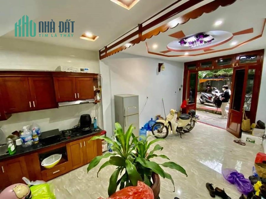 Chỉ 3 tỷ, nhà HXH, 42m2 ngang 4.2m, 2 Tầng, Nguyễn Sỹ Sách, P15, Tân Bình