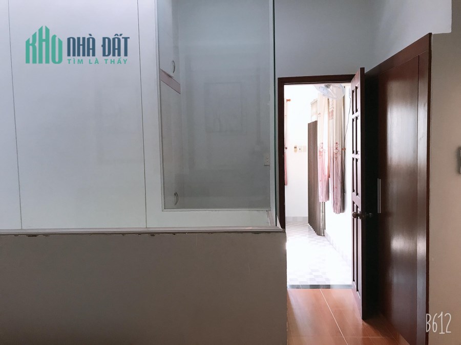 Bán nhà đường Âu Cơ, 70m2, hẻm xe hơi, 6.5 tỷ, LH: 0763801388.