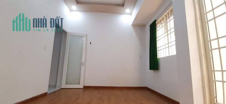 Chỉ 5.6 tỷ có ngay nhà mặt phố ở trung tâm Quận 10.