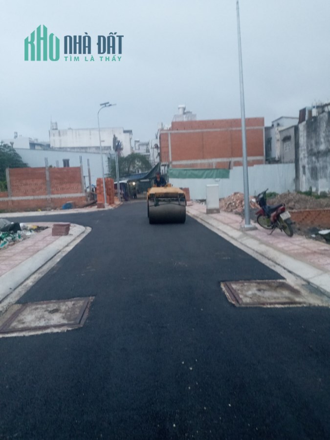 Bán gấp lô đất thổ cư, đất mặt tiền đường liên khu 5-6, Bình Tân sở hữu nhanh chỉ với 300tr