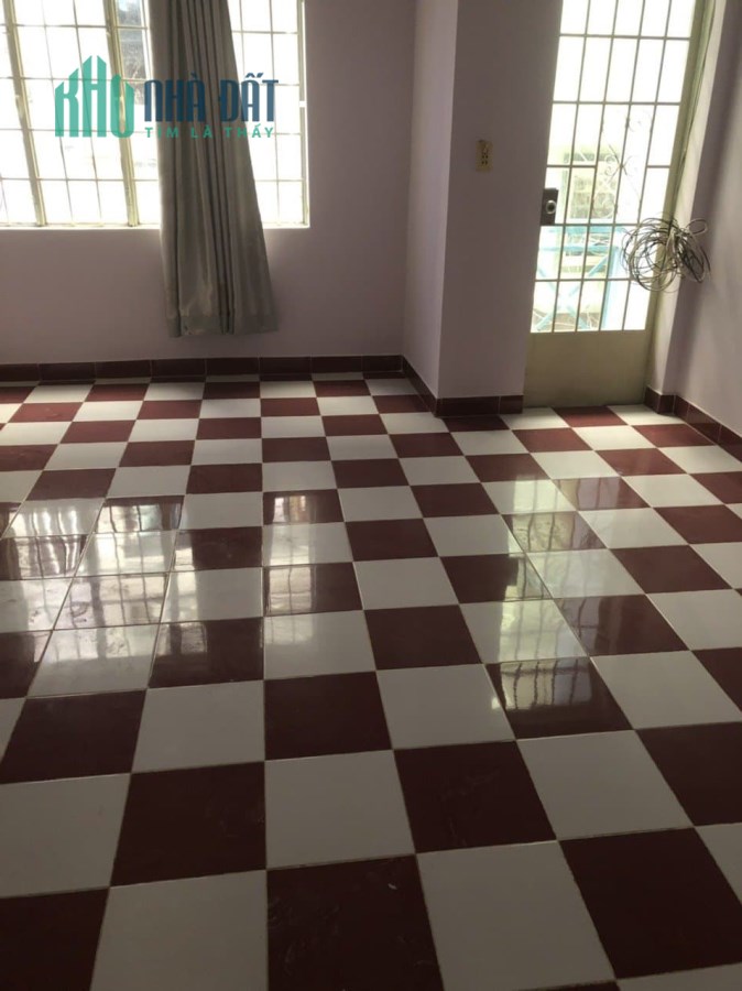 Nhà mới ở trước tết, HXH, đường 3/2 , Quận 10, 3 tầng, giá chỉ 2.85 tỷ