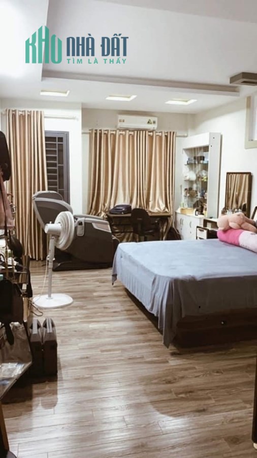 NHÀ ĐẸP LÔ GÓC, HÀNG XÓM ROYAL CITY, BA BƯỚC Ô TÔ, 39M2,5 TẦNG,4.5 TỶ,0378671294