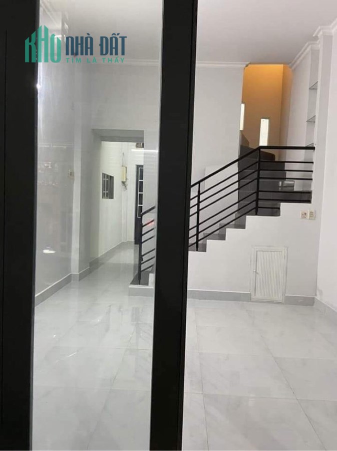 Bán nhà mặt tiền đường Quận Phú Nhuận giá chỉ 7.2 tỷ