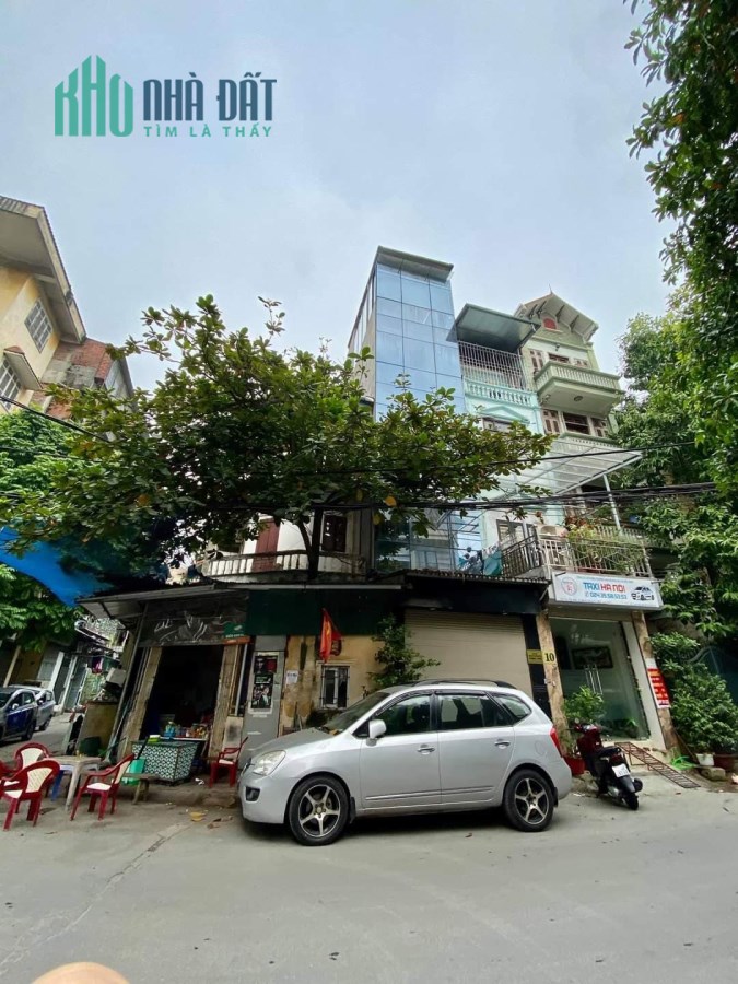 Bán nhà mặt phố Hai Bà Trưng, Thang máy, giá bất ngờ: 5.5 tỷ