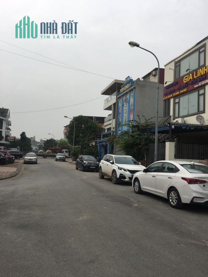 Bán 155m2 đất liền kề khu 31HA, Trâu Qùy, mặt KINH DOANH sầm uất
