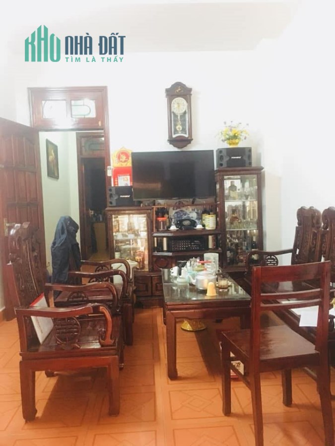 Nhà xây ở chắc chắn – Ngõ thẳng – Cách mặt phố 30m – Quá hiếm