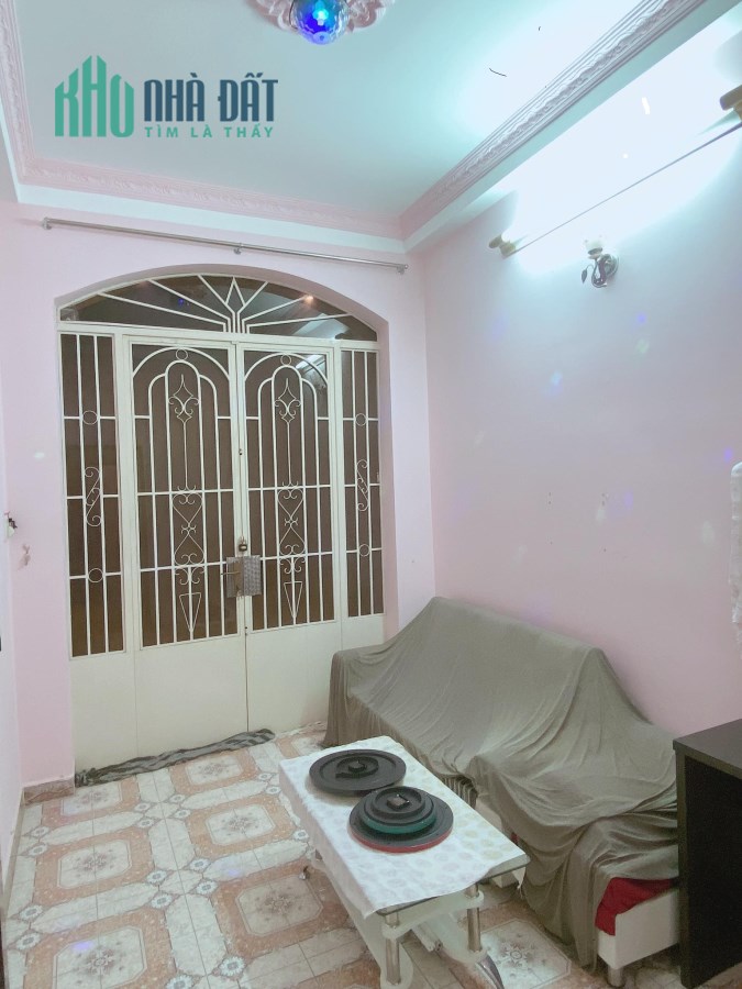 Chỉ 5.7 tỷ HXH 4m, giáp Ngô Gia Tự, Phường 4, Quận 10, 4 tầng, 36m2, HIẾM