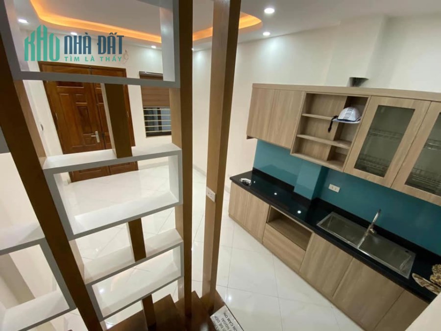 Bán nhà Giải Phóng, ngõ nông, 35mx5T, 3.55 tỷ.