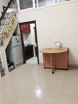 Cho thuê nhà số 2 ngõ 27B Trần Hưng Đạo, Hoàn Kiếm, 0947638698