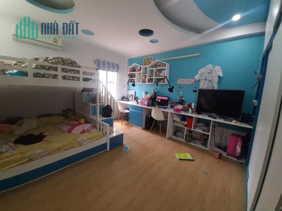 BÁN NHÀ PHỐ NGUYỄN THÁI HỌC, HOÀN KIẾM, 15M RA PHỐ, 30M, 5 TẦNG, 3 TỶ 8. LH 0945262238