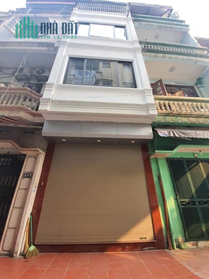 Bán nhà Quận Cầu Giấy 50m2 x 5 tầng x MT 4m Giá: 9.45 tỷ