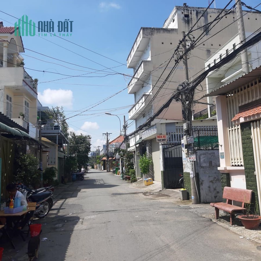Nhà hẻm xe hơi Tân Bình. Vị trí đẹp kinh doanh tốt. DT đất đẹp. Bề ngang to.