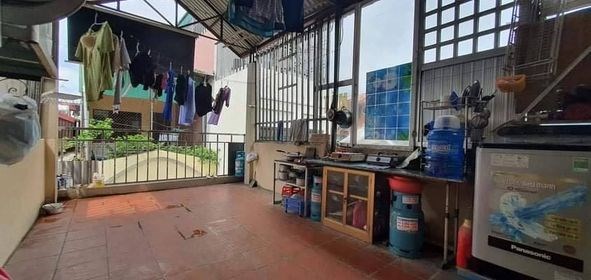 Nở hậu , ở hay kinh doanh thoải mái , 4 tầng,  4,2 tỷ. Liên hệ xem nhà miễn phí: Thu 0335.991.168.
