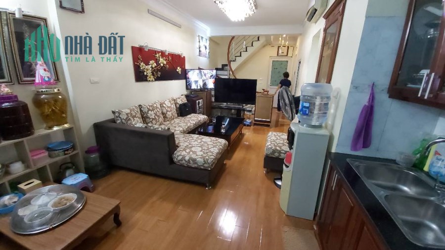 Hàng Hót Mặt Phố Lô Góc Kinh Doanh Quận Thanh Xuân . 50 m2 x 4 tầng Giá Sốc