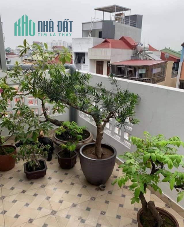 7.2tỷ Nhà phố Nguyễn Sơn,Long Biên 47mx6Tầng,Thang máy Ôtô cửa