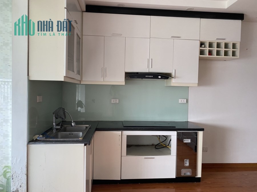 BÁN GÁP, Giảng Võ 45m x 5 tầng, 1 tum giá 5.1 tỷ, LH 0981588619.