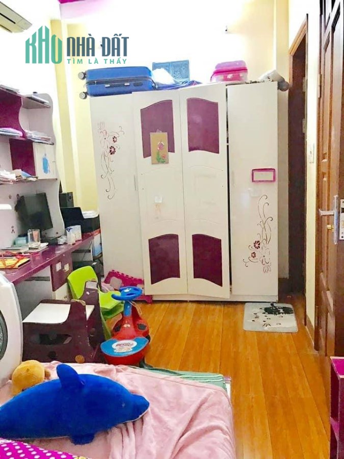 OTO ĐỖ CỬA XUÂN PHƯƠNG NHÀ MỚI Ở LUÔN 37m2 4 tầng 4.9m MT, 2.45 TỶ LINH ĐỘNG