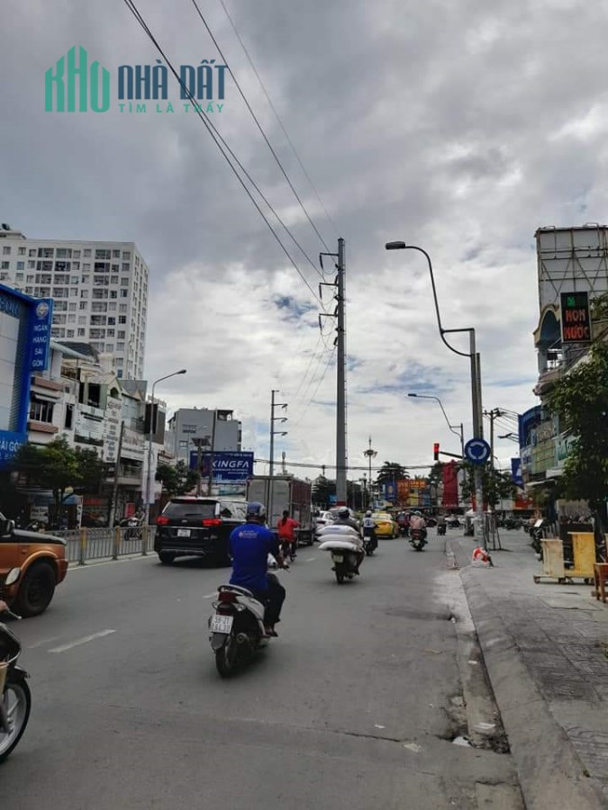 Bán nhà quận 11, Lạc Long Quân, mặt tiền kinh doanh, 60m2, chỉ  12 tỷ 5, LH Phục: 0933233236.