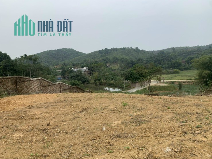 Bán đất Cư Yên Hòa Bình xung quanh là các khu nghỉ dưỡng