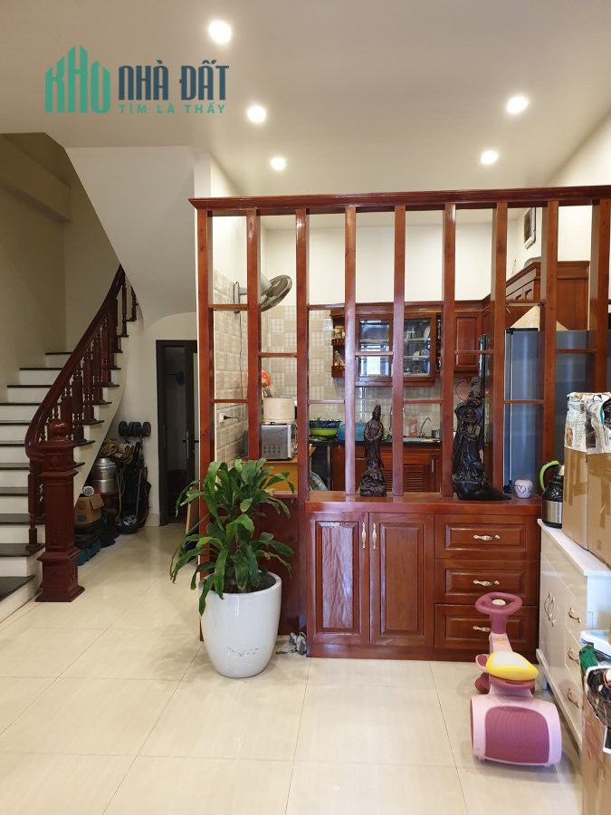 Bán nhà phố XÃ ĐÀN , Đống Đa 35m2 *5 Tầng , gần mặt phố.