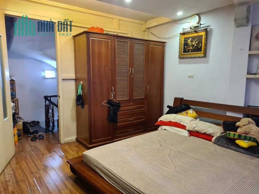 BÁN NHÀ MẶT PHỐ CỔ BA ĐÌNH – MẶT TIỀN RỘNG – GIÁ RẺ 30m2, 5.2m MT,  chỉ 11 TỶ.