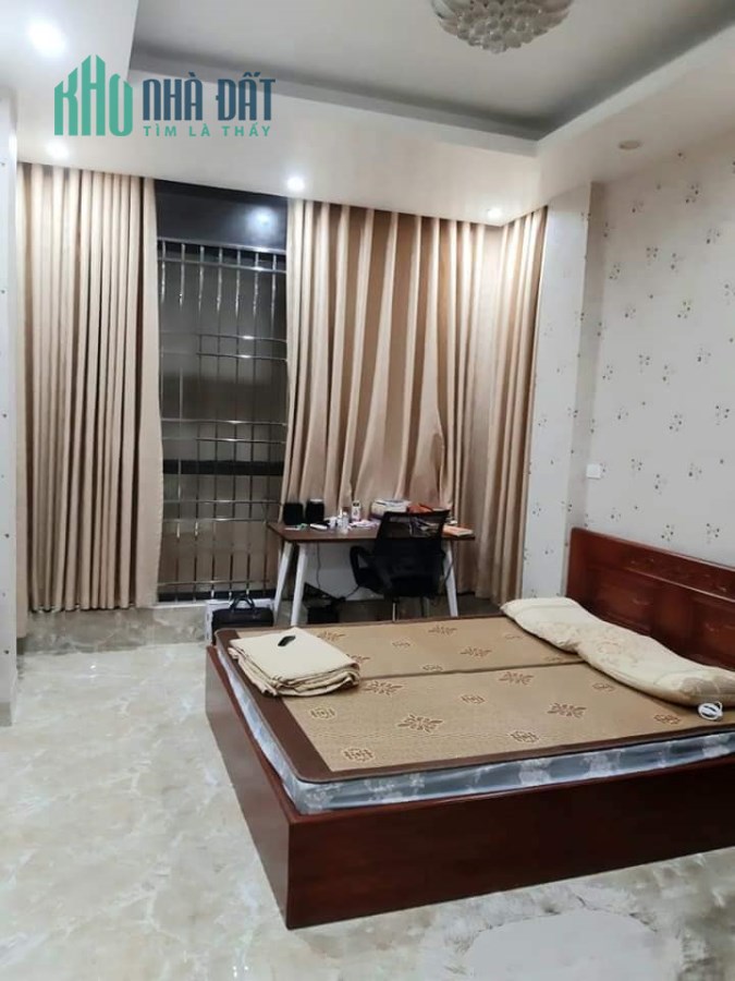 NHÀ NGUYỄN THỊ ĐỊNH, 300M RA PHỐ TRẦN DUY HƯNG, 42M2, 4 TẦNG, 5.8 TỶ
