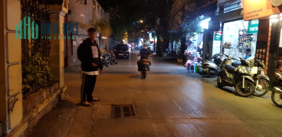 BÁN ĐẤT PHỐ NGUYỄN VĂN CỪ, 77M2, MT 6.1M, GIÁ CHỈ 5.65 TỶ.