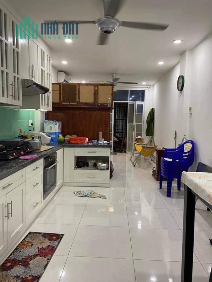 Quận 3 - 42M2 – Ngay vòng xoay – Sổ vuông vức – Chỉ 7.5 Tỷ -  Chốt ngay!